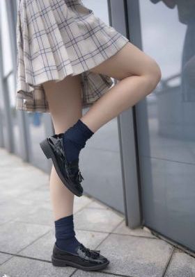 《年轻女教师3》韩国电影在线观看_DVD影视在线观看