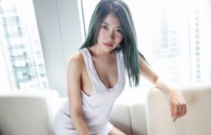 超级漂亮的美国小妹妹就喜欢啪啪_BD英语在线播放观看