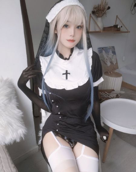 日韩精品无码一区二区三区v_免费高清日本成人在线