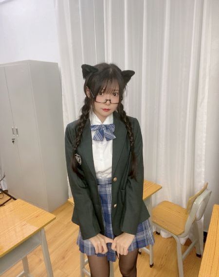 无u码人妻av不卡_影视大全视频