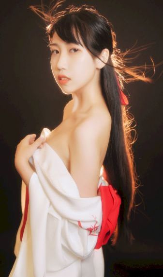 色妞综合网_4K超清免费观看
