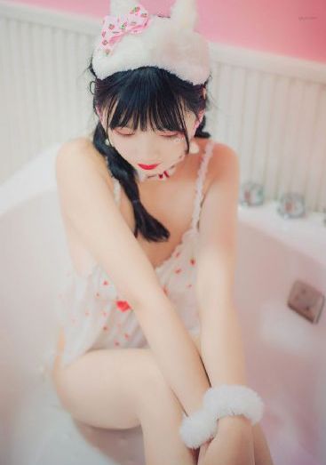 少妇人妻偷人精免费视频手机_BD英语高清完整版播放